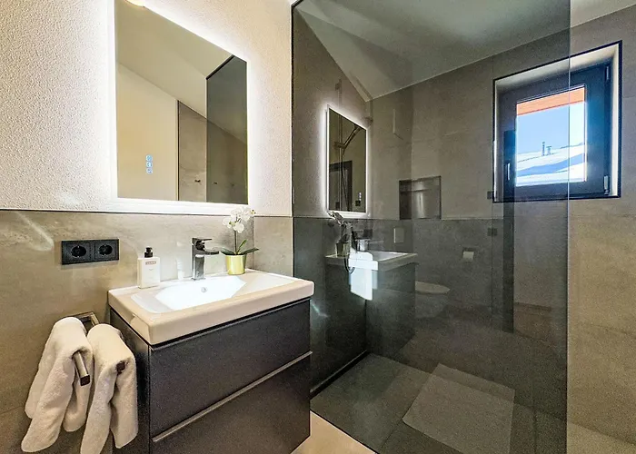 Апартаменты Glacier Loft Kitzsteinhorn 1 By Interhome